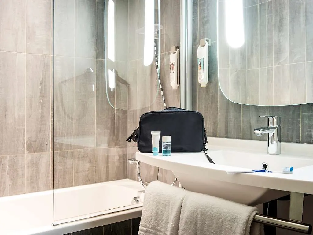 מלון Ibis Pontorson Baie Du Mont Saint Michel  Saint-Georges-de-Gréhaigne