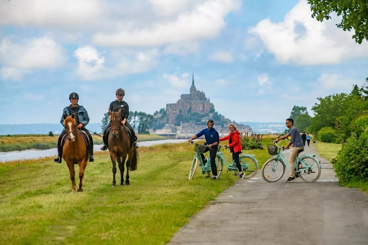 Hotel ibis Pontorson Baie Du Mont Saint Michel Saint-Georges-de-Gréhaigne