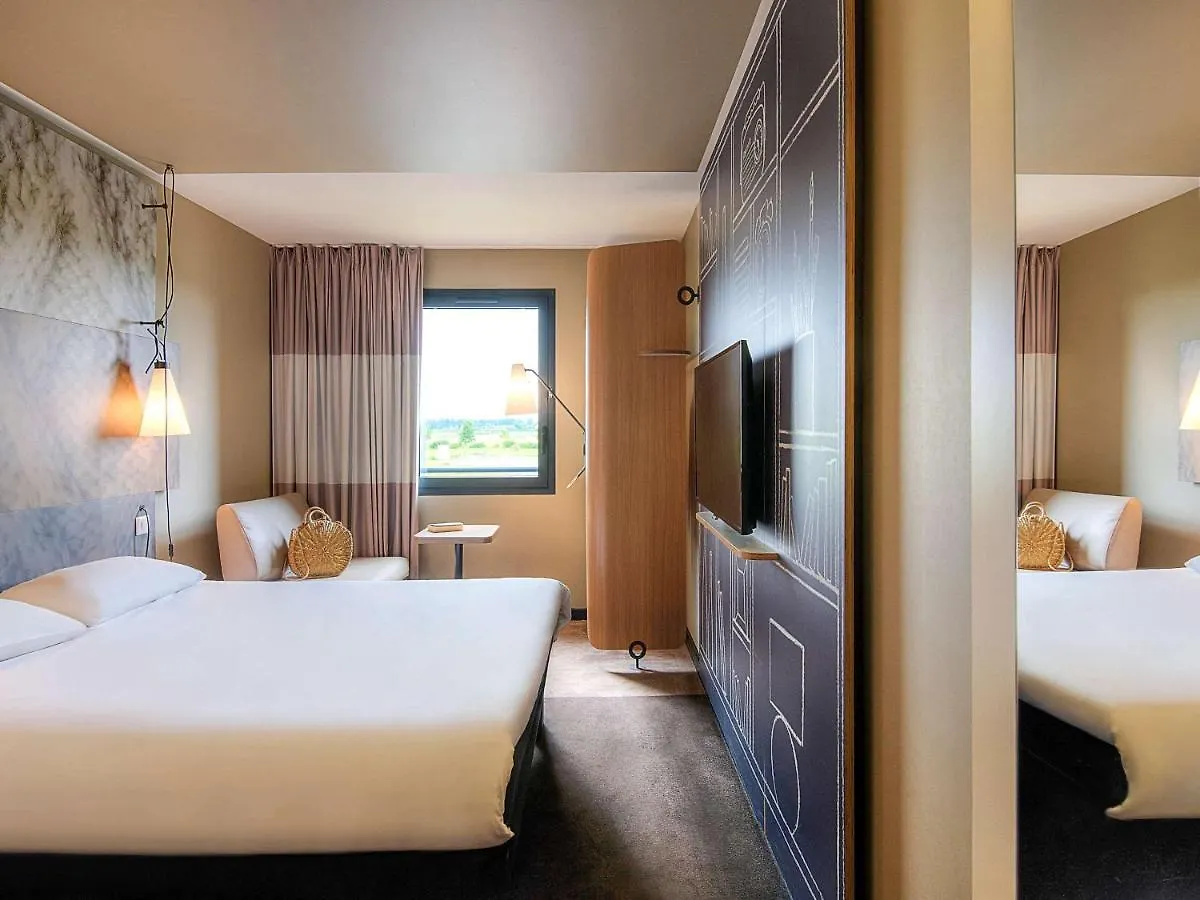 Hotel ibis Pontorson Baie Du Mont Saint Michel Saint-Georges-de-Gréhaigne